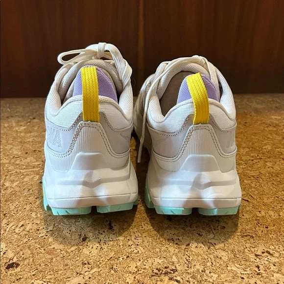 NWOT Hoka Anacapa Breeze Low Trail Hiking Shoes in Alabaster/Mint, Size 8 - Picture 3 of 10